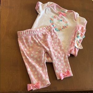 3-6 months Nicole Miller outfit set